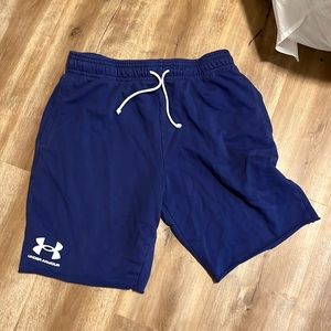 Under Armor Shorts Fitted Size XL great condition